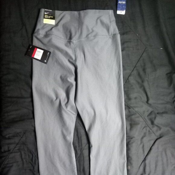 Nike NWT Nike Dri-Fit Oregon Ducks Leggings Trainers Size 30" / US 8 / IT 44 - 9 Thumbnail