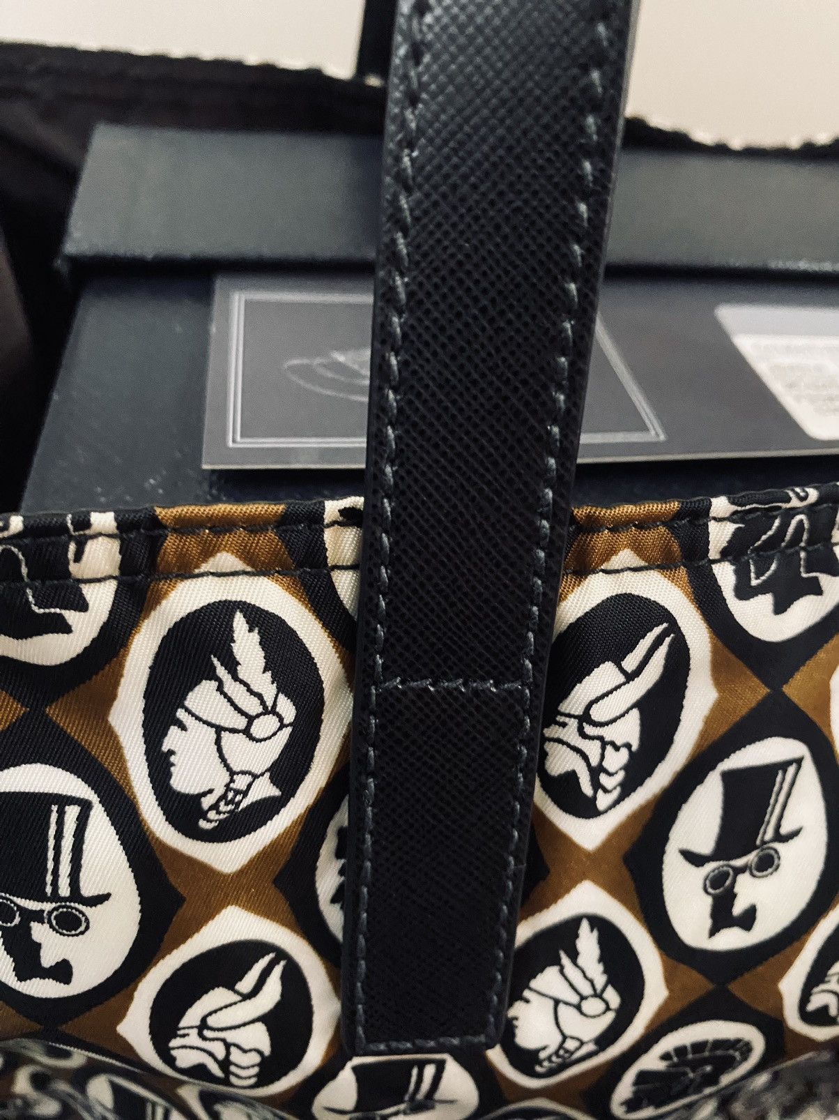 Prada Prada 🇮🇹 tabacco esquire’s techno logo reversible tote NEW Size ONE SIZE - 6 Thumbnail