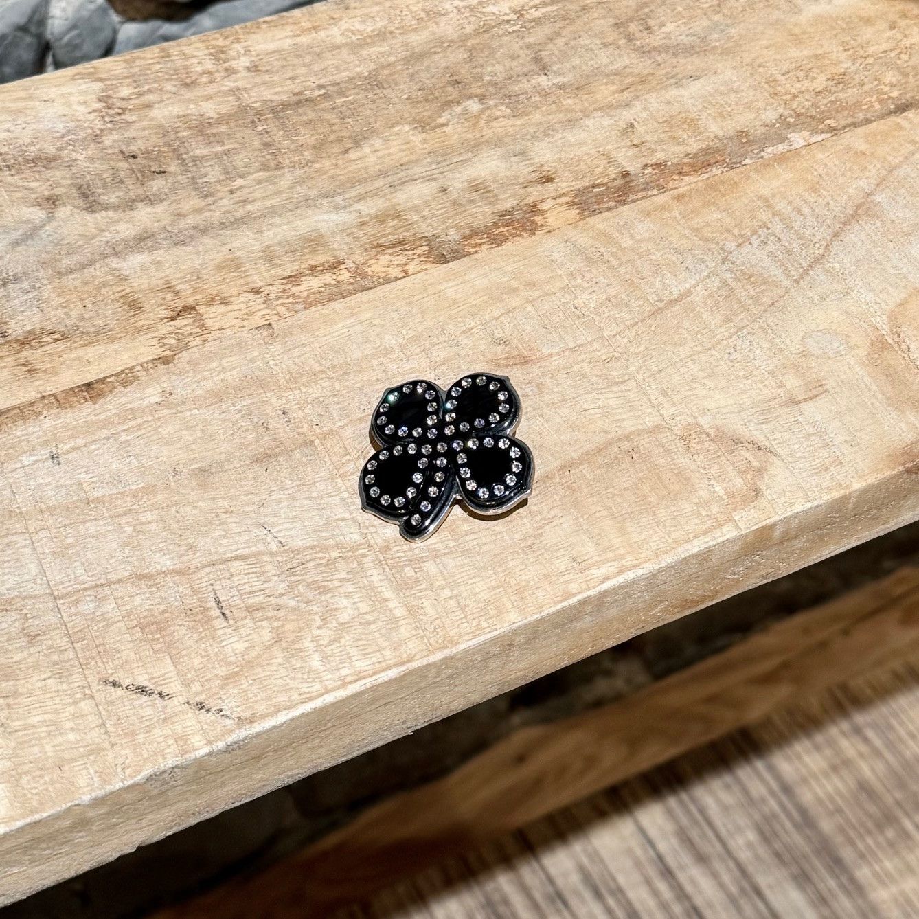 Balenciaga Balenciaga Black Four Leaves Clover Strass Single Earring Size ONE SIZE - 1 Thumbnail