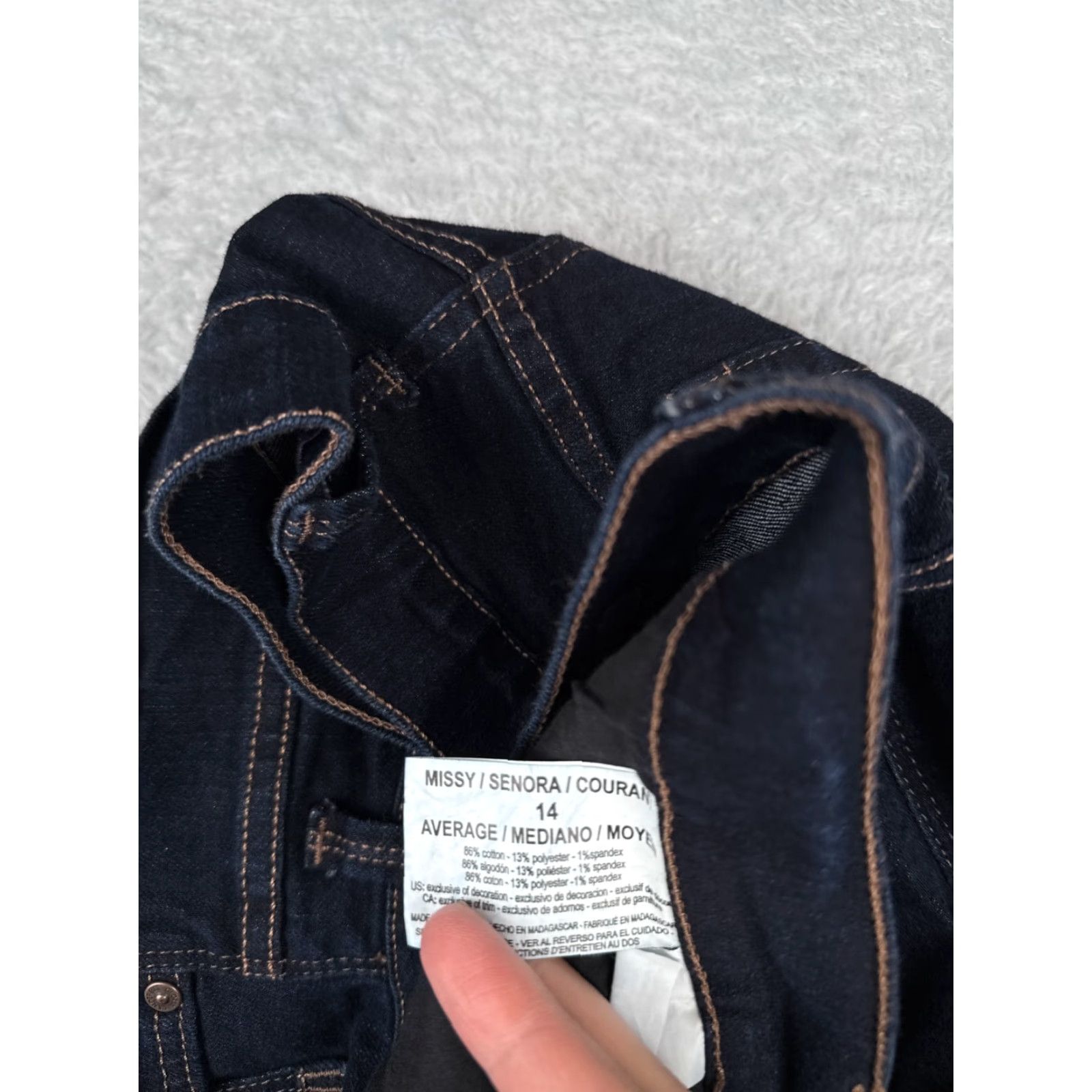 Gloria Vanderbilt Gloria Vanderbilt Jeans Women 14 Denim Straight Mid Rise 32x30 Blue Embroidered Logo 5-Pocket Womens Size 36" / US 14 / IT 50 - 7 Thumbnail