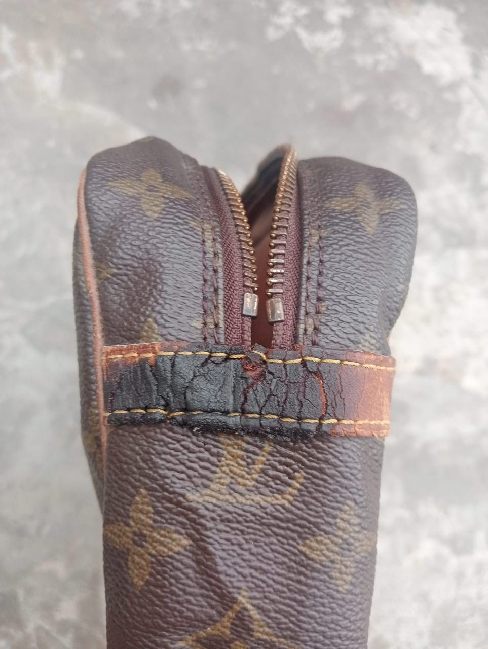 Louis Vuitton Vintage Louis Vuitton Monogram Clutch Bag Size ONE SIZE - 5 Thumbnail