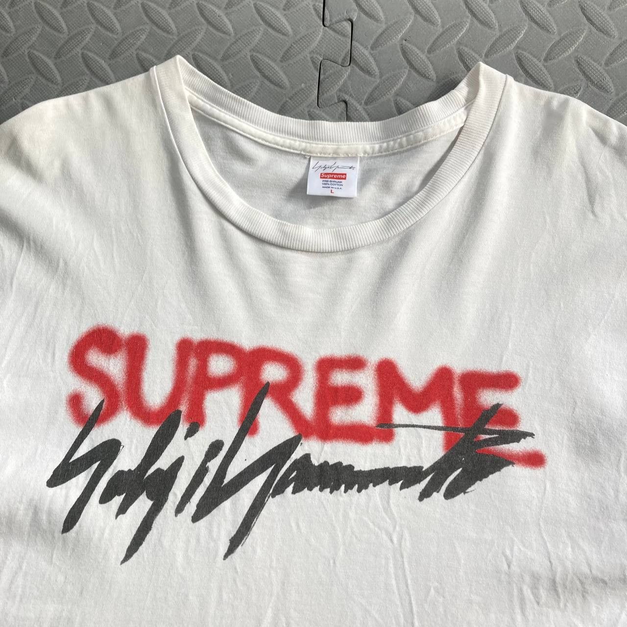 Supreme × Yohji Yamamoto A/W20 Spell Out Tee Size US L / EU 52-54 / 3 - 3 Thumbnail