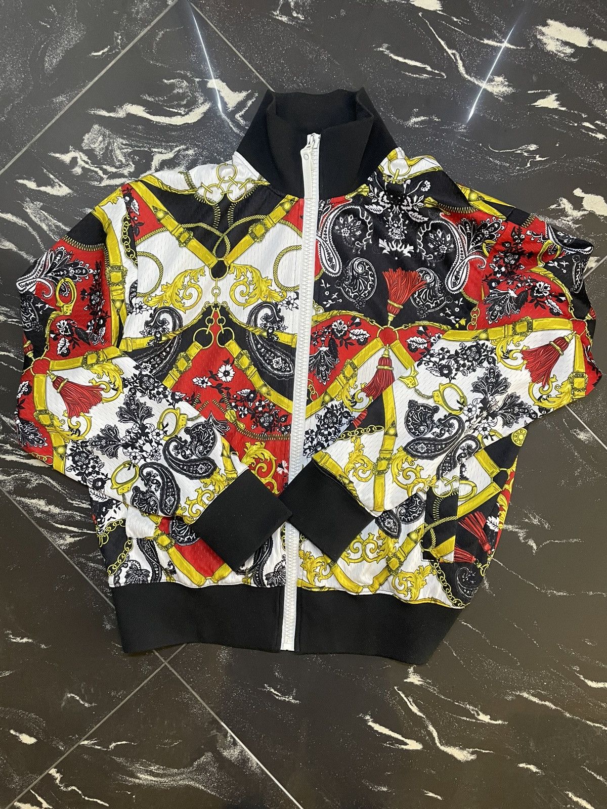 Versace Jeans Couture 🔥 Black Friday VERSACE GOLD CHAIN zip bomber Size US L / EU 52-54 / 3 - 1 Thumbnail