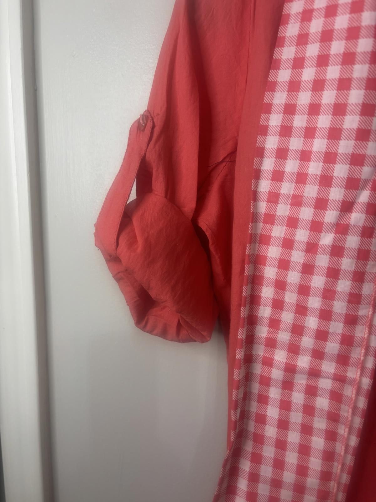 Designer Chaudry Red V-Neck Blouse with Gingham Accent Size S / US 4 / IT 40 - 2 Thumbnail