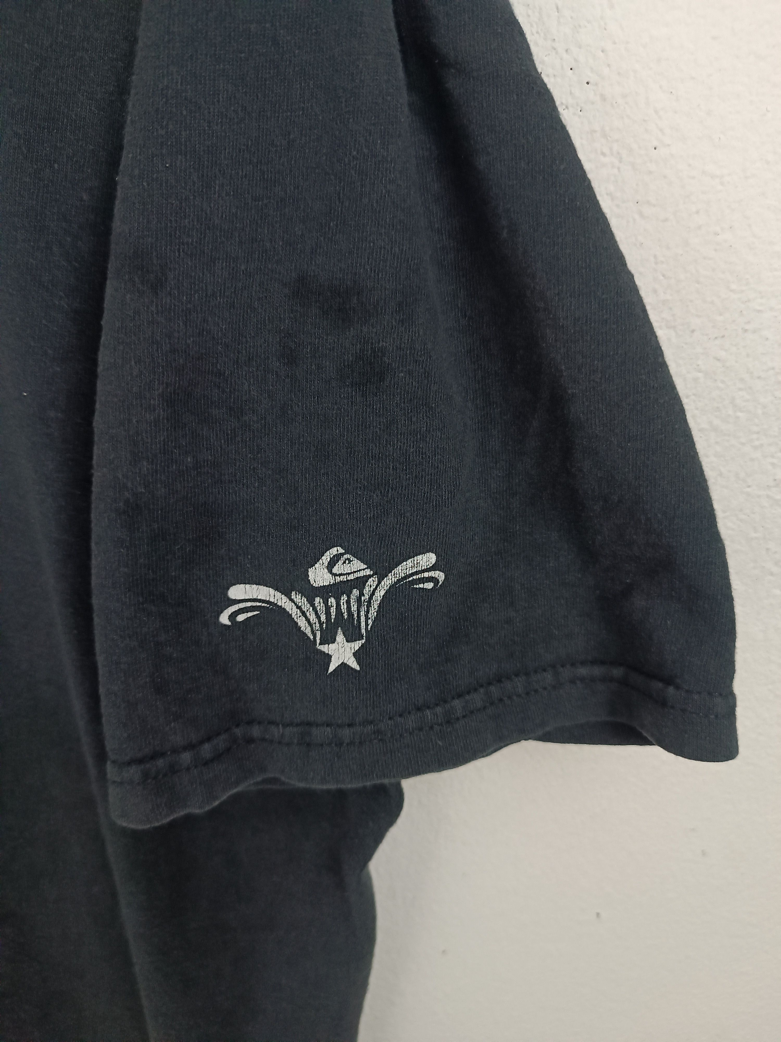 Quiksilver VINTAGE 2000s QUIKSILVER CLASSIC LOGO SURF SKATE SKI TEE Size US XL / EU 56 / 4 - 11 Thumbnail