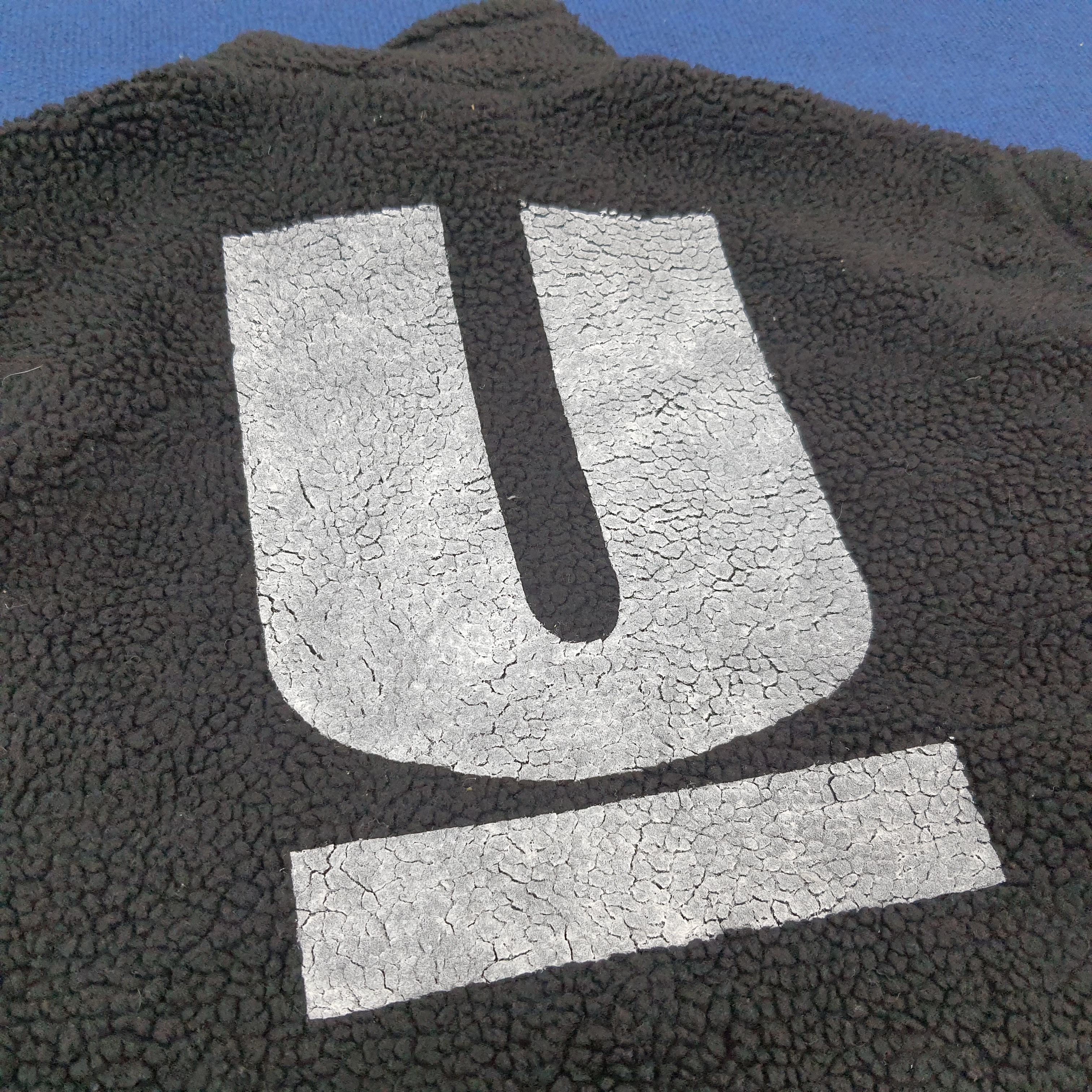Japanese Brand × Vintage Vintage GU x UNDERCOVER Custom Logo Fleece Jacket Size US L / EU 52-54 / 3 - 2 Thumbnail