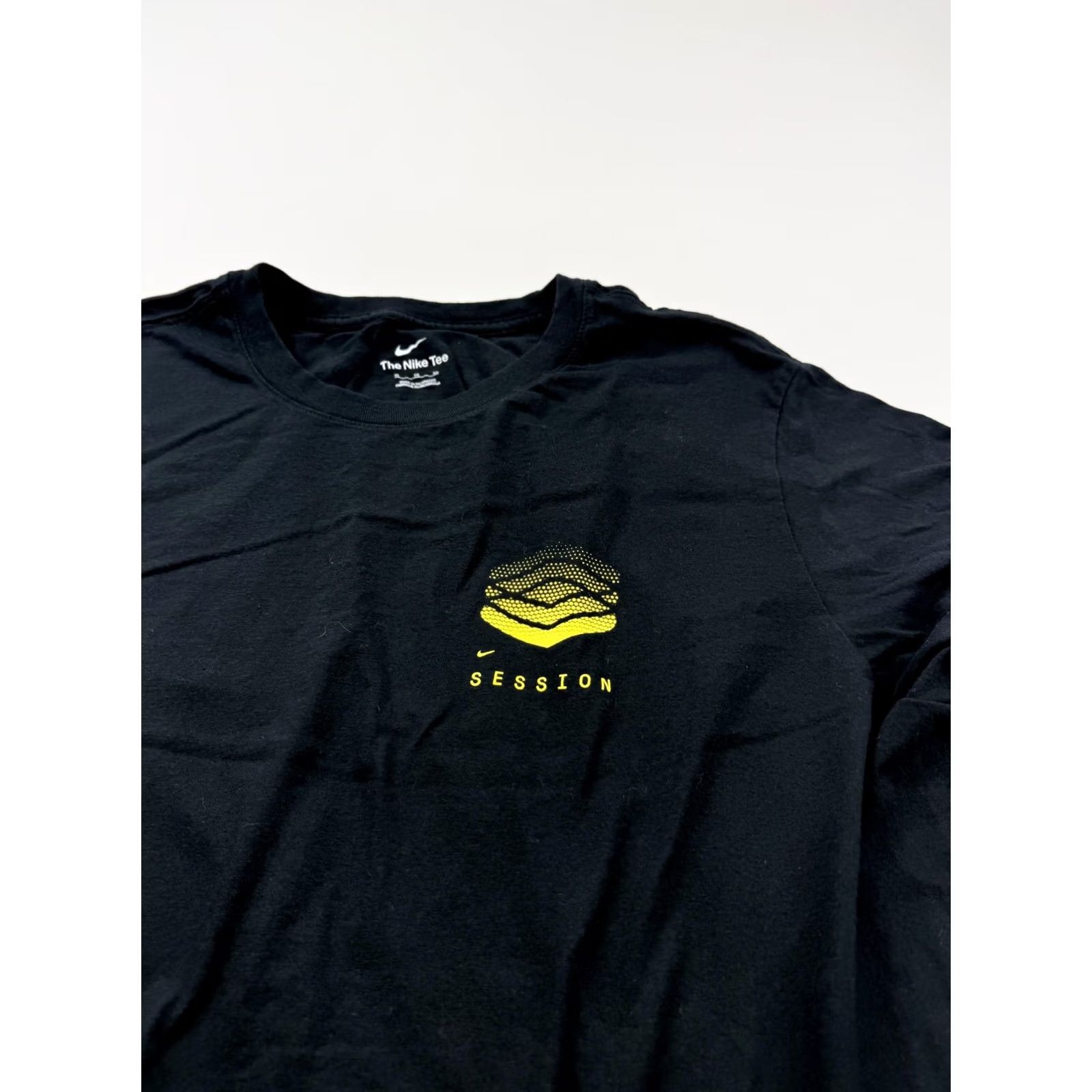 Nike Nike Shirt Mens XL Black Long Sleeve Session Graphic Tee Tagless Cotton Size US XL / EU 56 / 4 - 2 Thumbnail