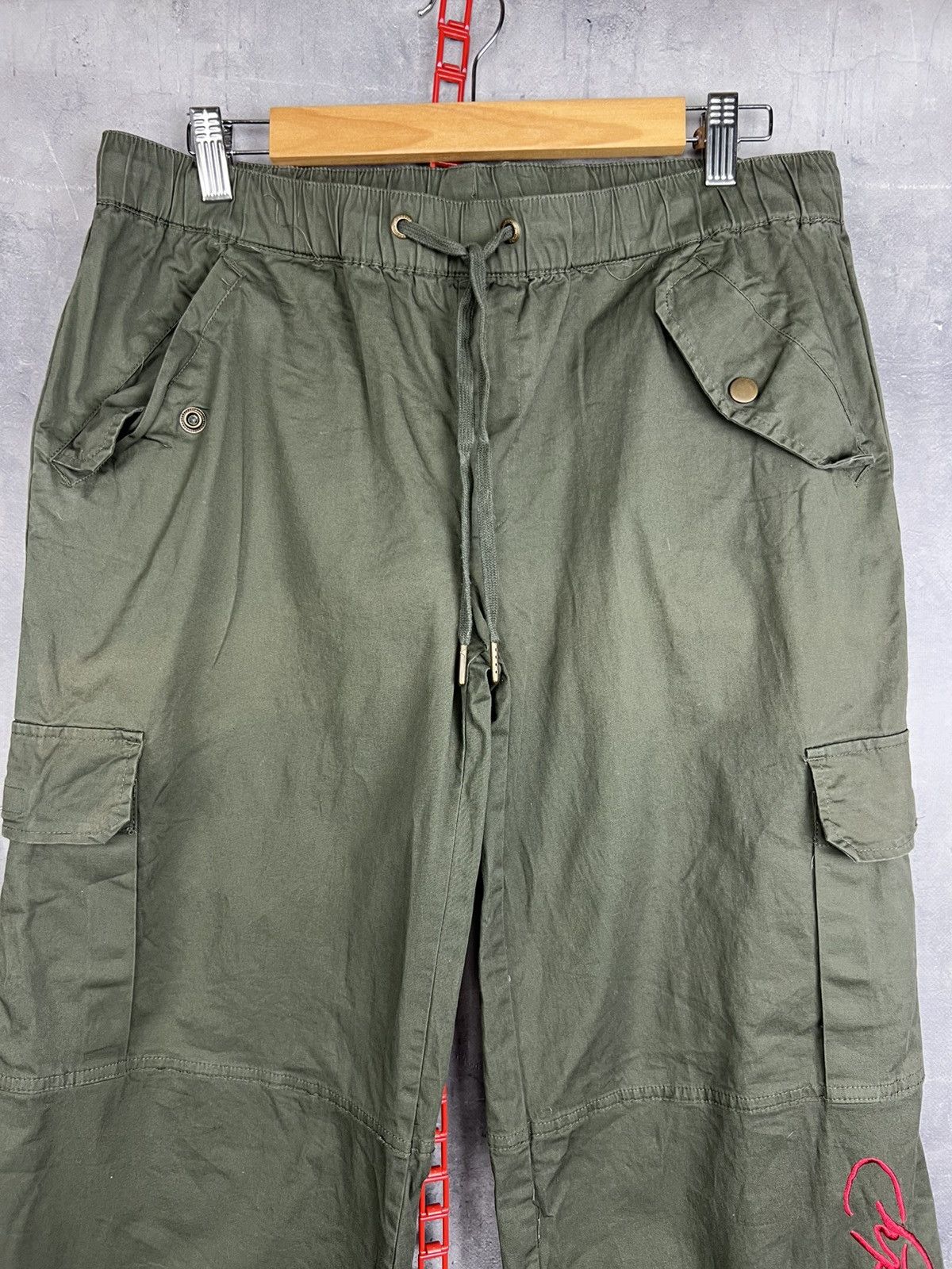 Ed Hardy ED HARDY TRUE TO MY LOVE CARGO PANTS SIZE L Size 33" - 6 Thumbnail