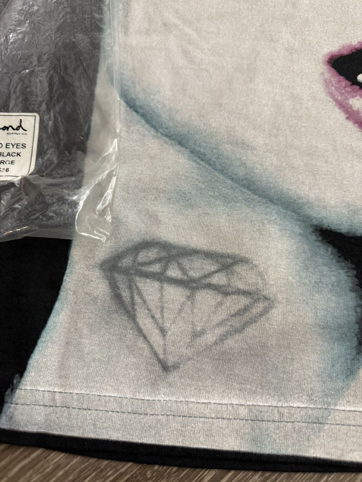 Diamond Supply Co. RARE diamond supply co diamond eyes tshirt Size US L / EU 52-54 / 3 - 3 Thumbnail