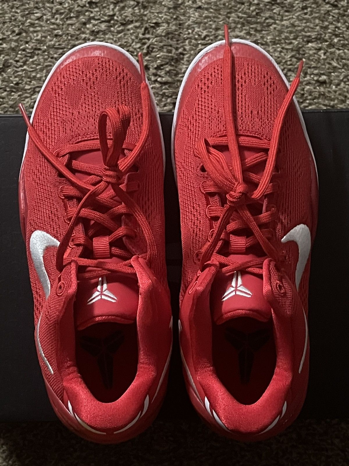 Nike *New* Nike Kobe 8/VIII University Red - Grade School Size US 5 / EU 37 - 5 Thumbnail