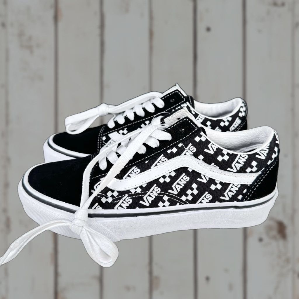 VANS Old Skool (Logo Repeat) Sneakers Black White VN0A4U3BTEZ - M 4.5 - W 6 Men’s 12 Shoes Skate Shoes Page: Repeat