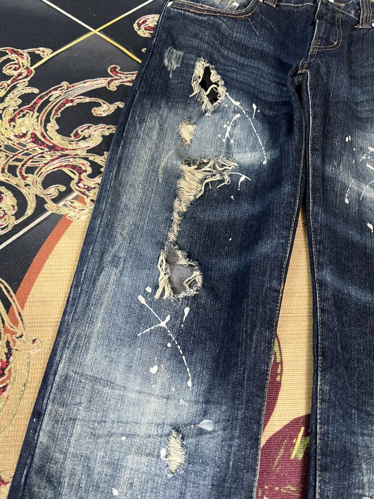 Japanese Brand VINTAGE ROOT THREE STYLE DISTRESSED PAINTER JEANS Size US 33 - 5 Thumbnail