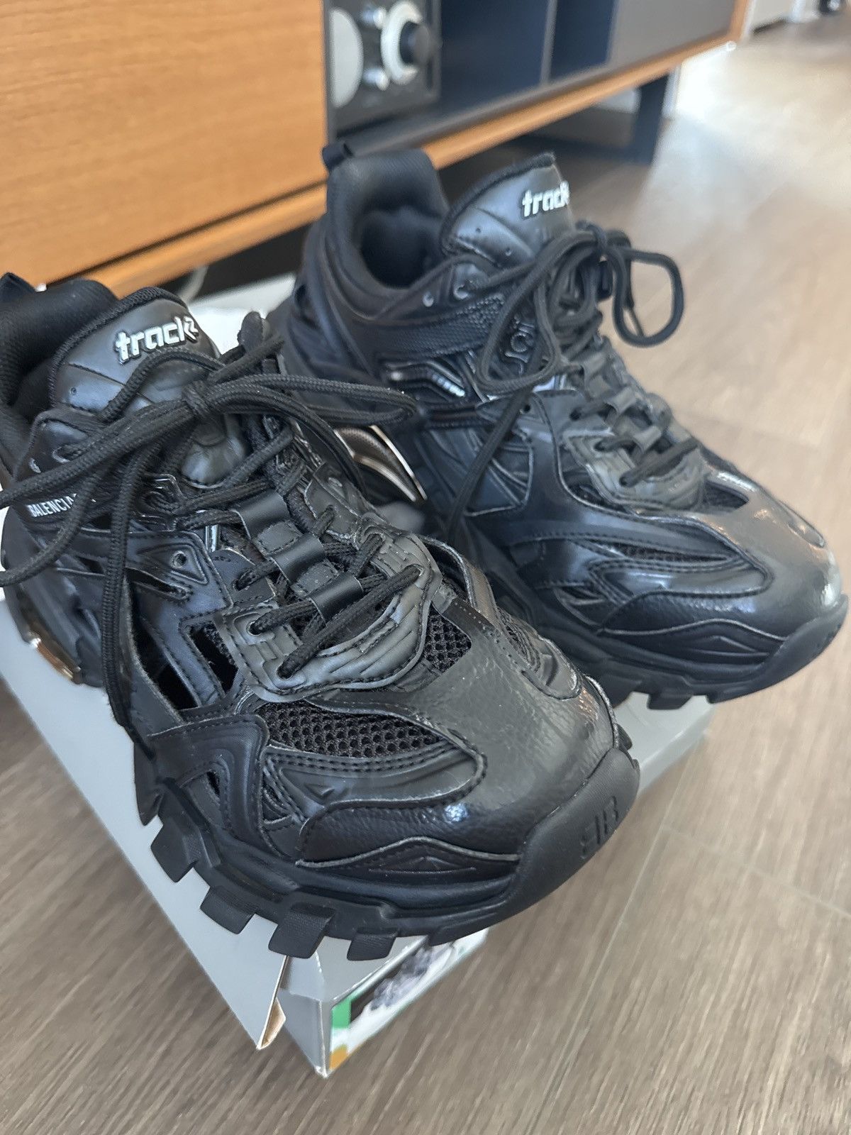 Balenciaga Balenciaga Track 2 size 39 Size US 6 / EU 39 - 2 Thumbnail