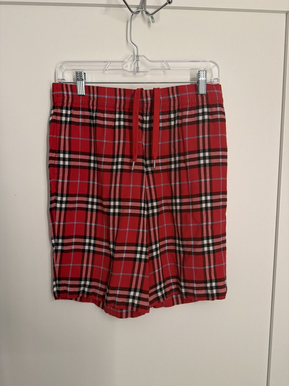Burberry Burberry Red Shorts – Size S – Excellent Condition Size US 32 / EU 48 - 7 Thumbnail