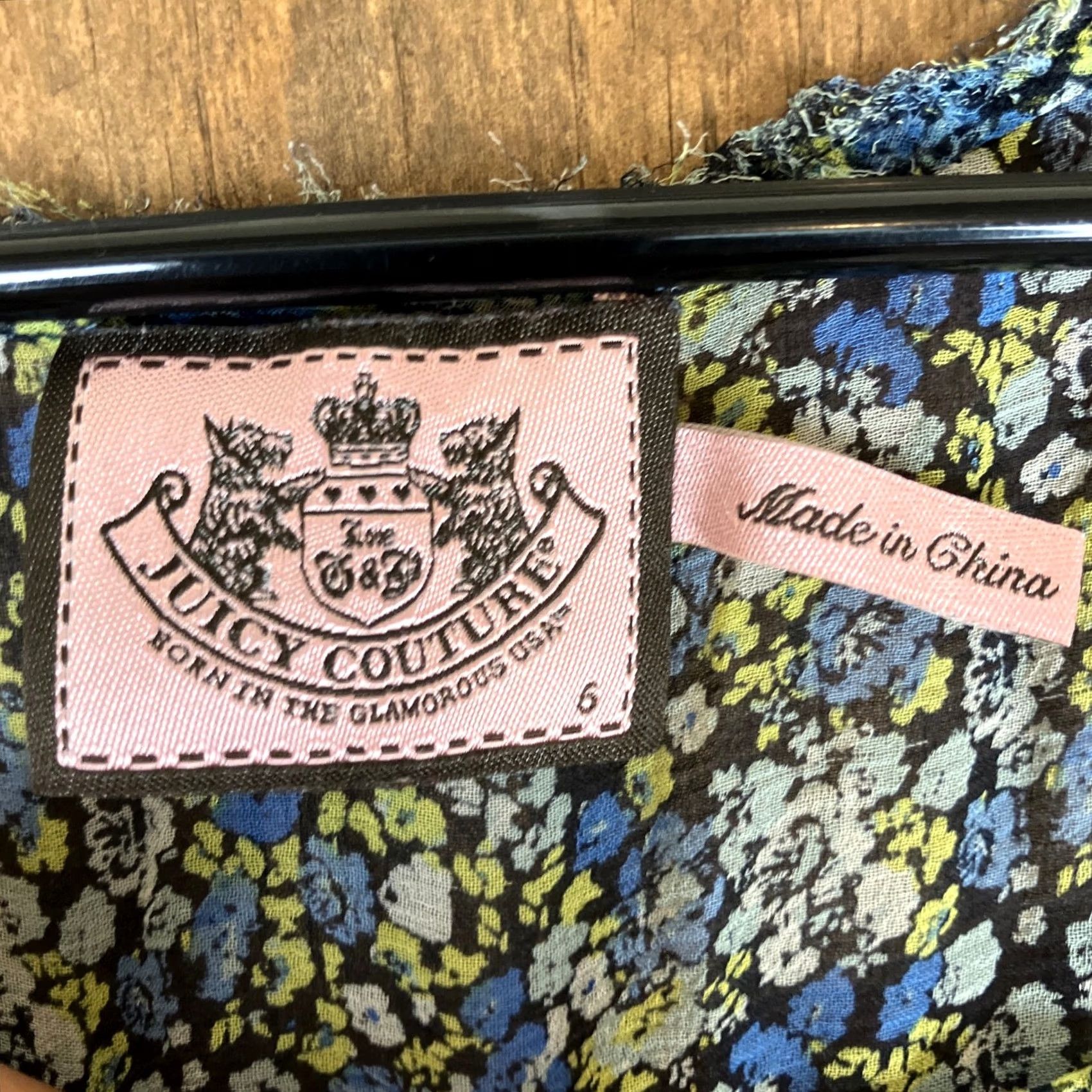 Juicy Couture Juicy Couture Blouse Multicolored Floral Sleeveless Sheer Lightweight Womens 6 Blue Floral Casual Workwear Party/Cocktail Shirt Women Size M / US 6-8 / IT 42-44 - 6 Thumbnail