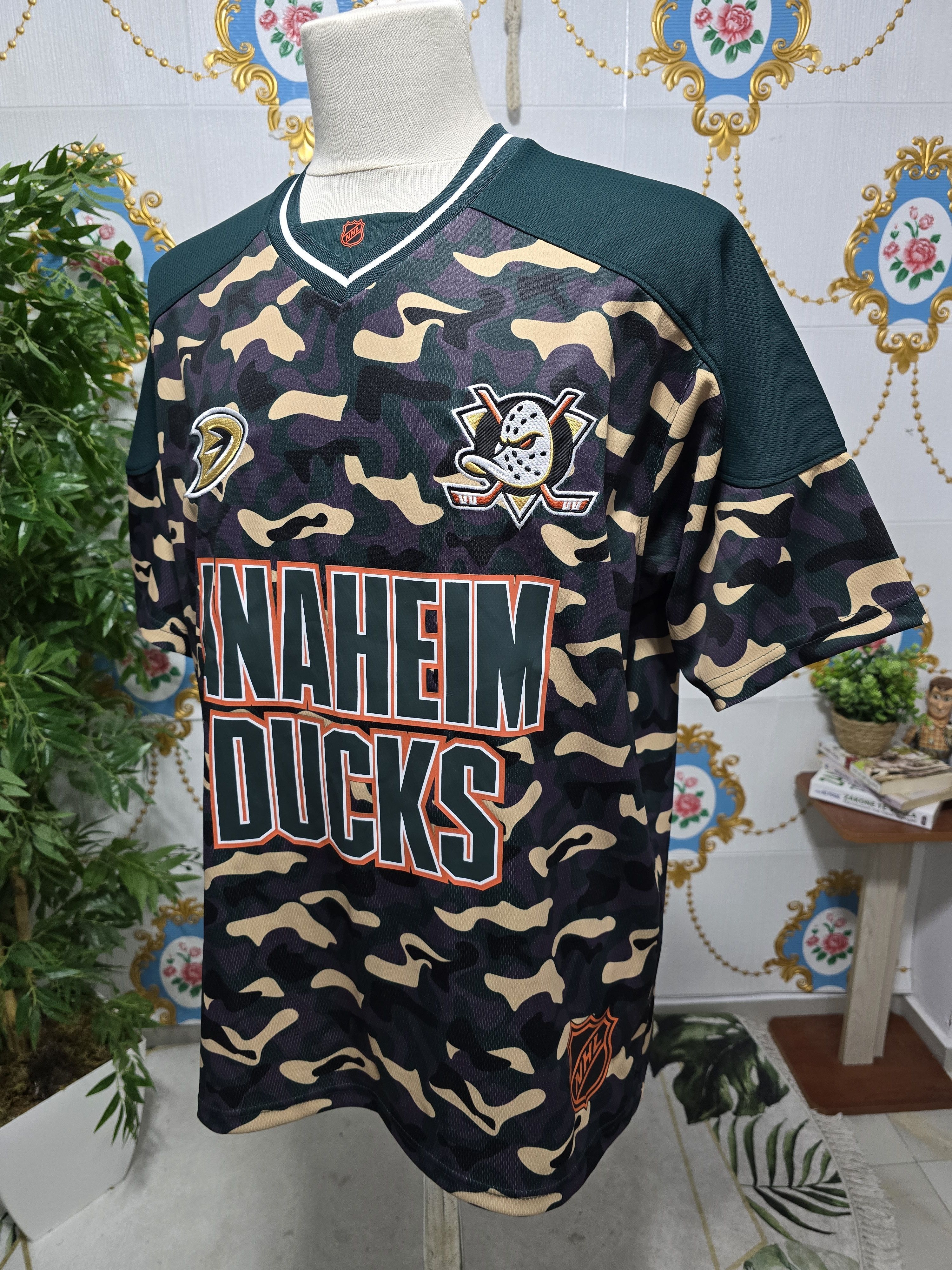 NHL Primark Anaheim Ducks camouflage t-shirt. Mens XL new Size US XL / EU 56 / 4 - 7 Thumbnail