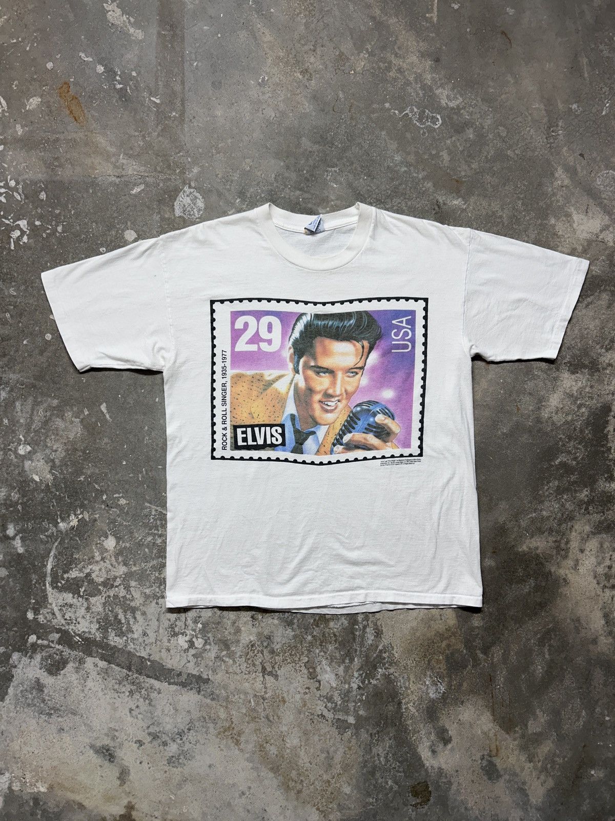 Vintage Vintage 90’s Elvis Stamp Graphic T-Shirt Size US XL / EU 56 / 4 - 1 Thumbnail