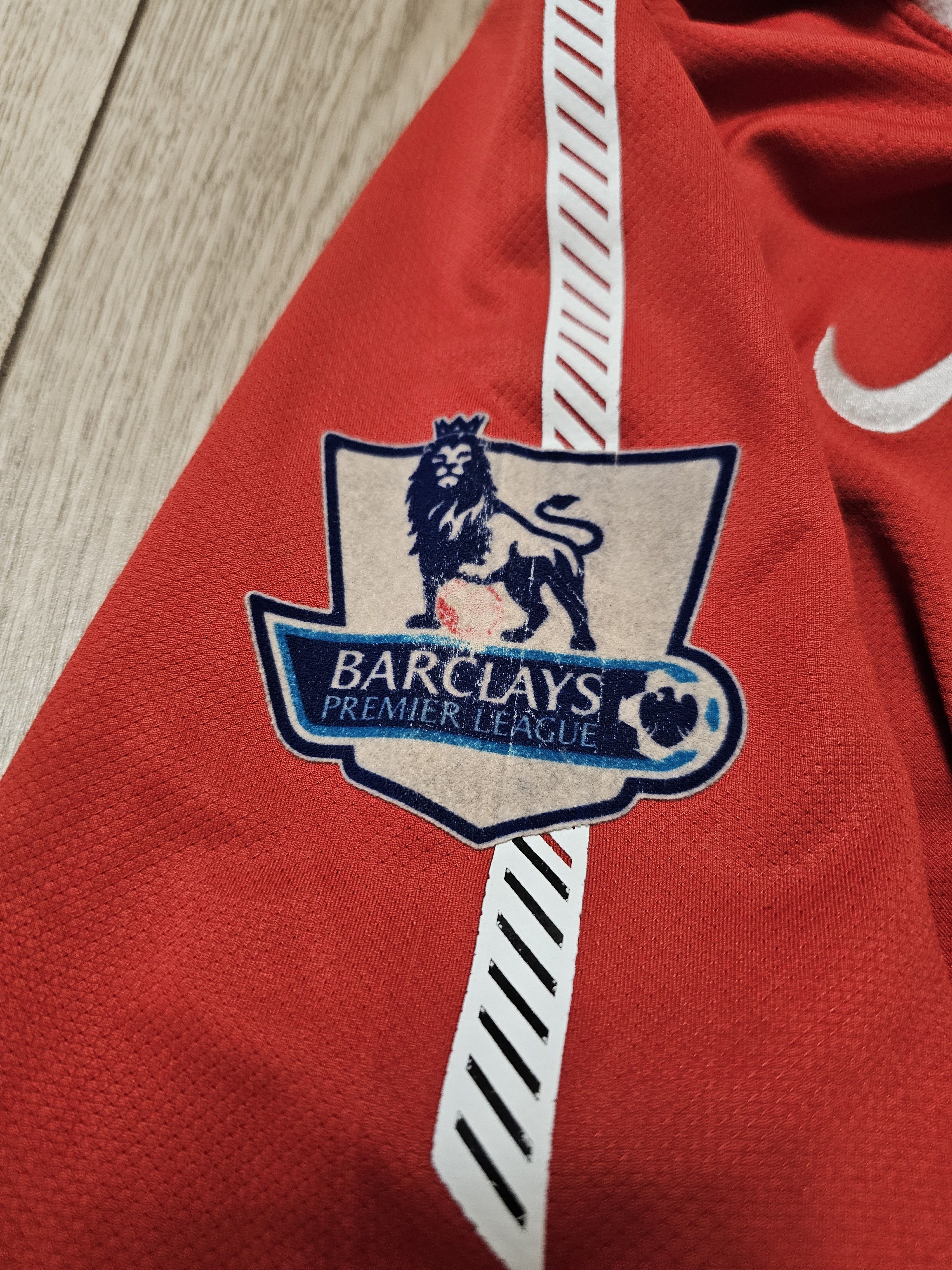Nike MANCHESTER UNITED 2010 2011 HOME FOOTBALL SOCCER JERSEY Size US S / EU 44-46 / 1 - 7 Thumbnail