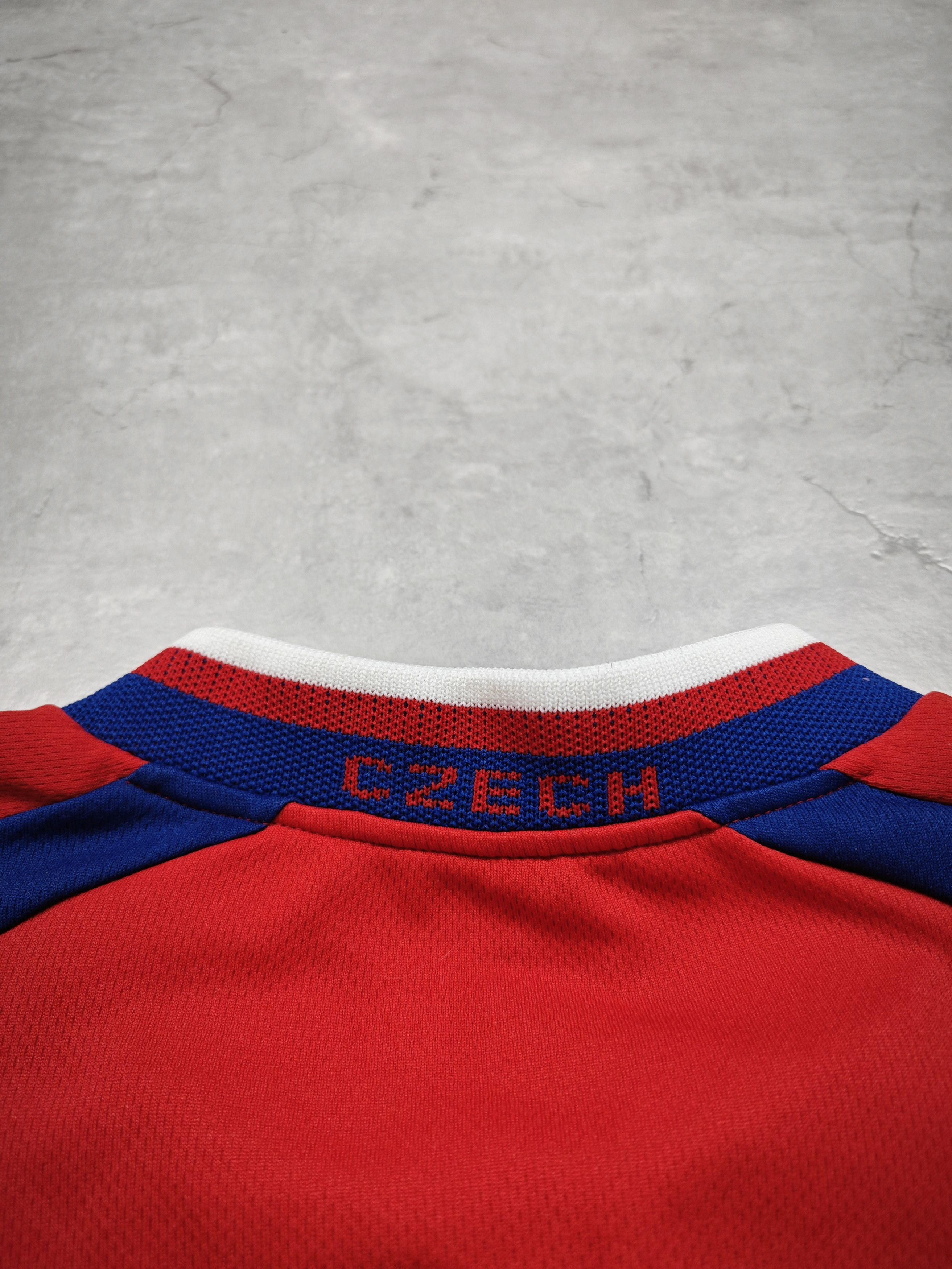 Puma Czech Republik 2002 Size US L / EU 52-54 / 3 - 7 Thumbnail