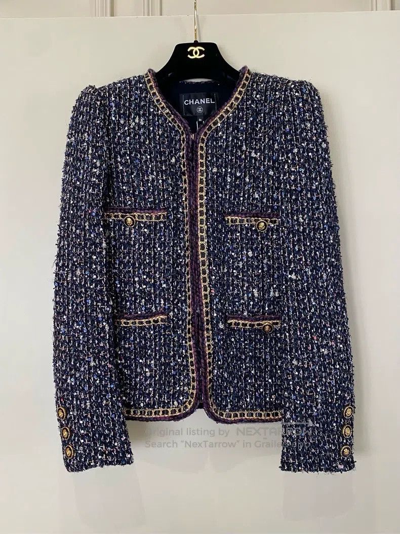 Chanel Chanel 21a Women's Castle Berry Embroidered Sequin Jacket Size XS / US 0-2 / IT 36-38 - 1 Thumbnail