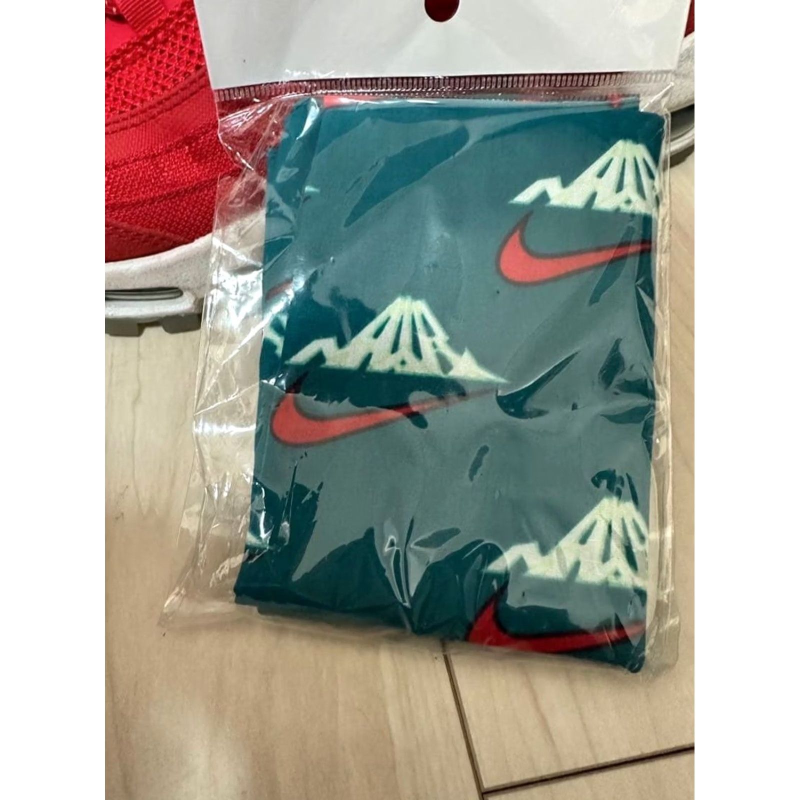Nike Nike Air Max 95 Mt.Fuji Sneaker Men 11.0US With Bandana LTD Size US 11 / EU 44 - 4 Thumbnail