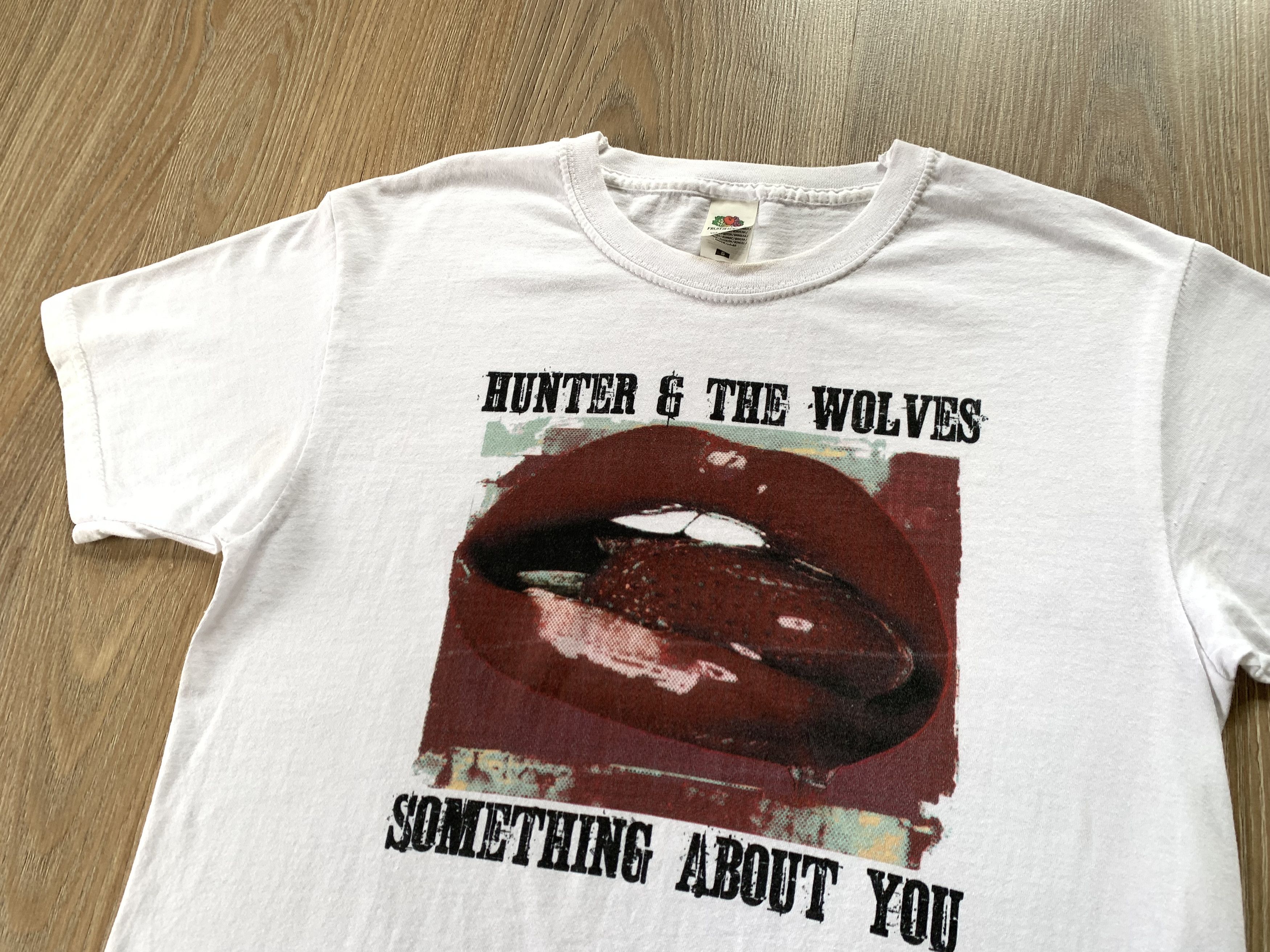 Band Tees × Fruit Of The Loom Hunter & The Wolves Big Logo T-Shirt Size US S / EU 44-46 / 1 - 5 Thumbnail