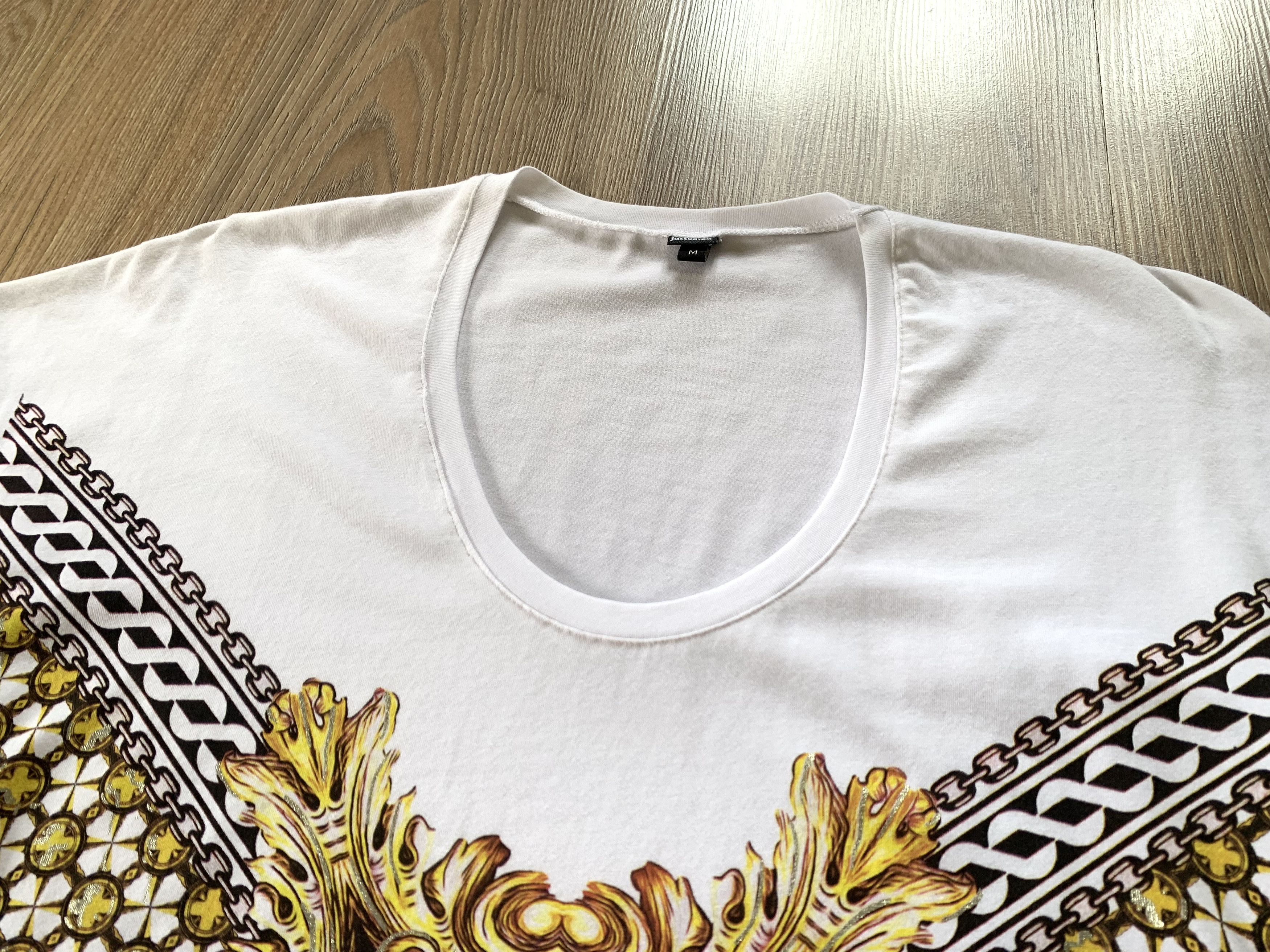 Just Cavalli Womens Just Cavalli V Neck White Cotton Printed T Shirt Size M / US 6-8 / IT 42-44 - 4 Thumbnail