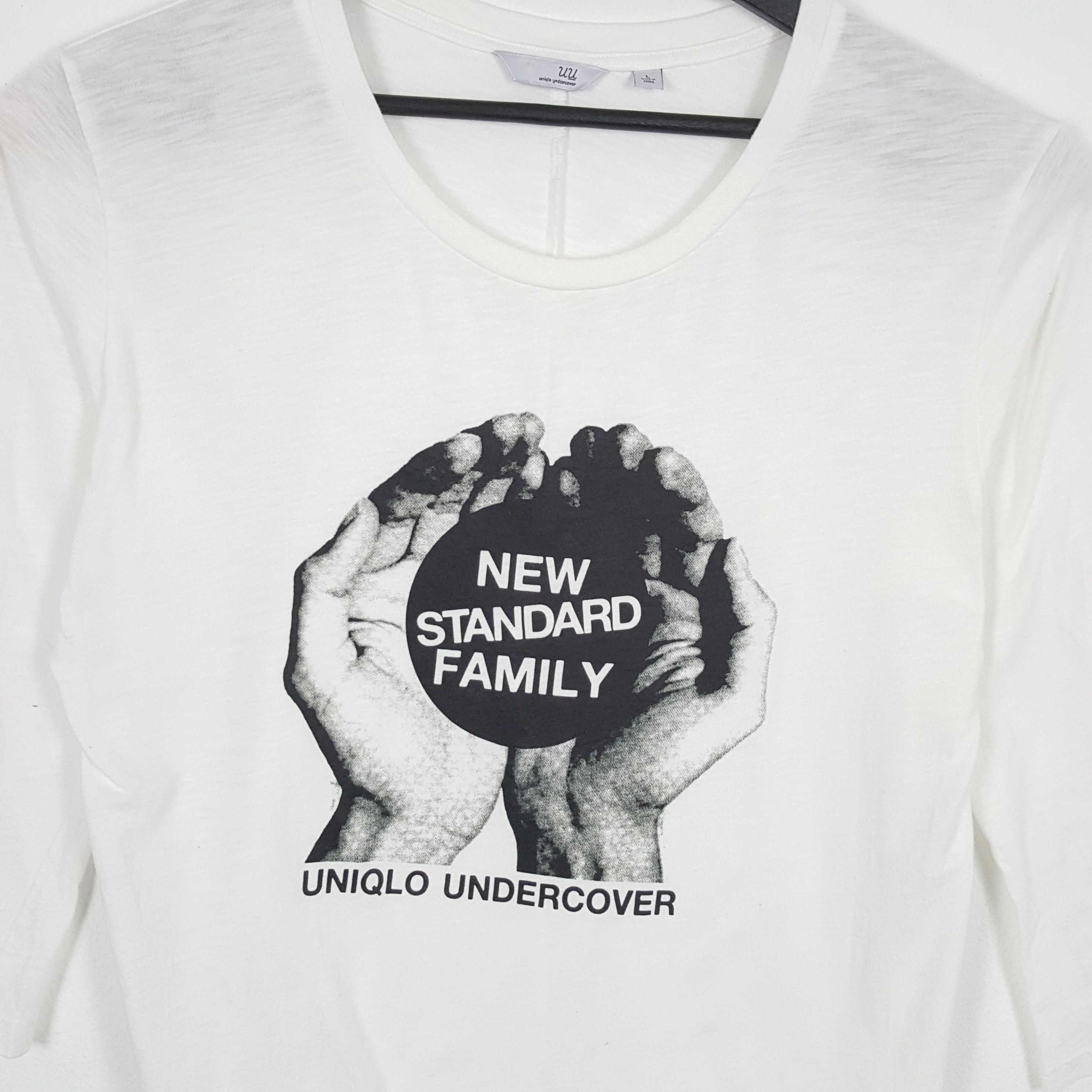 Undercover × Uniqlo UNIQLO UNDERCOVER Japanese Brand Streetwear Tshirt Size US M / EU 48-50 / 2 - 2 Thumbnail