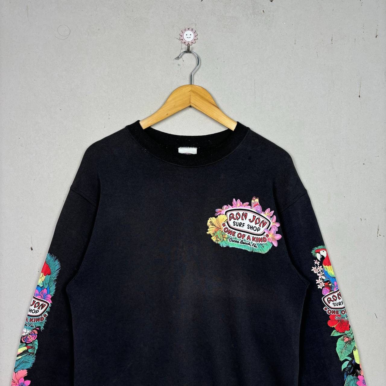 Ron Jon Surf Shop Sun Faded 1992 Ron Jon Surf Shop Sweatshirt Tropical Black Size US M / EU 48-50 / 2 - 4 Thumbnail