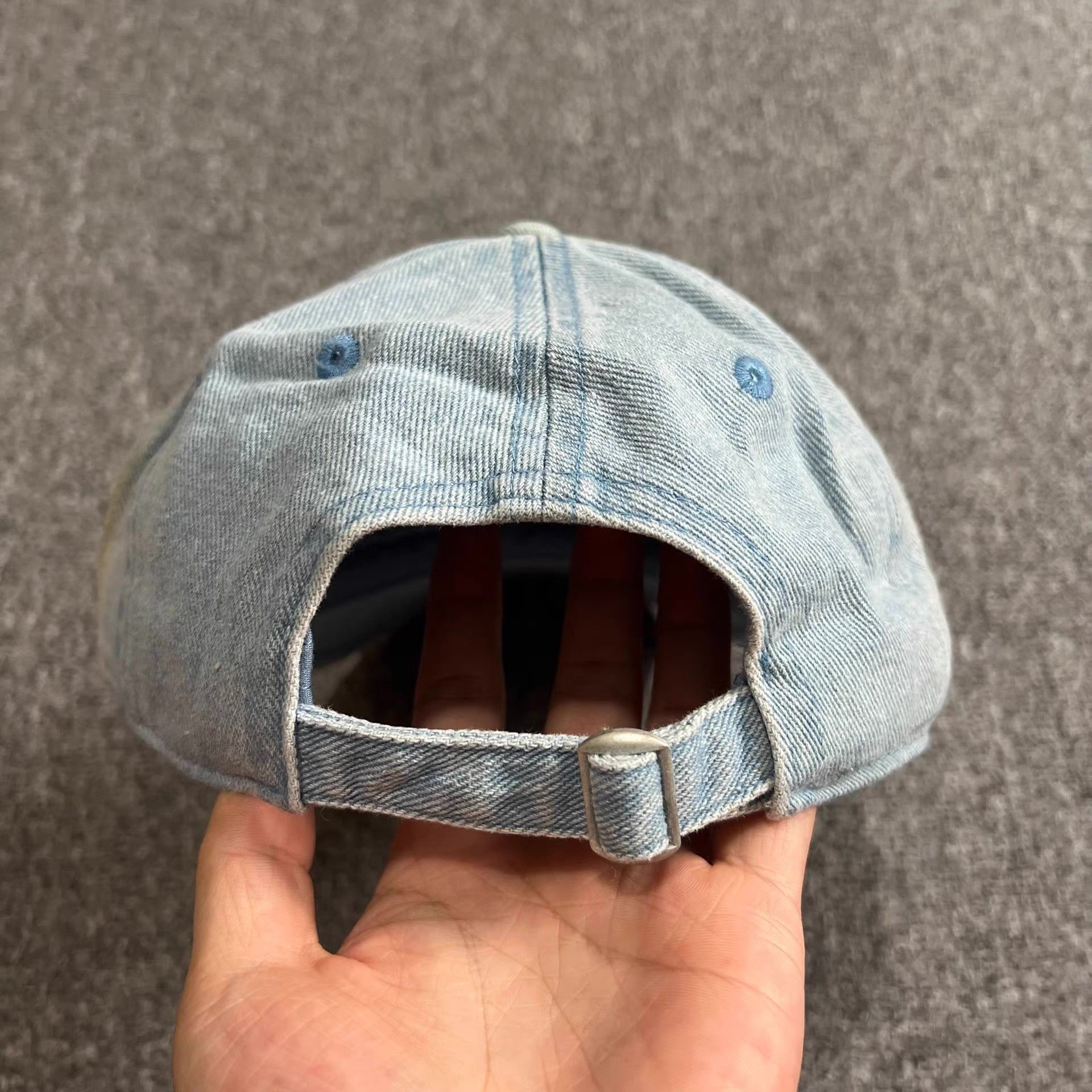 Cross Colours Cross Colours washed embroidered curved brim baseball cap Q7 Size ONE SIZE - 4 Thumbnail