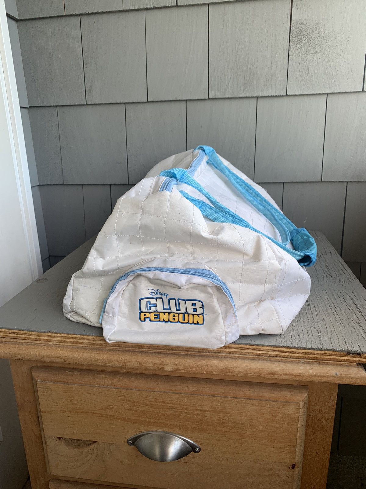 Disney × Vintage 2000s Club Penguin Duffle Bag Y2K Vintage Club Penguin Igloo Size ONE SIZE - 12 Thumbnail