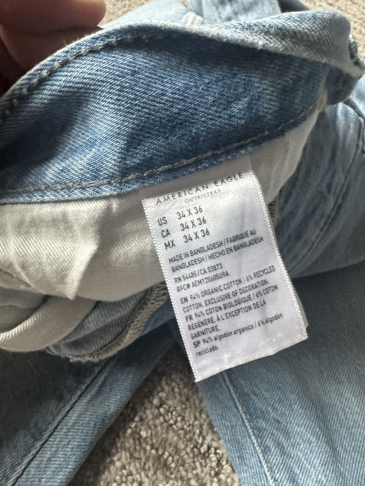 American Eagle Outfitters TALL GUYS!! Distressed Athletic Fit Jeans Size US 34 / EU 50 - 4 Thumbnail