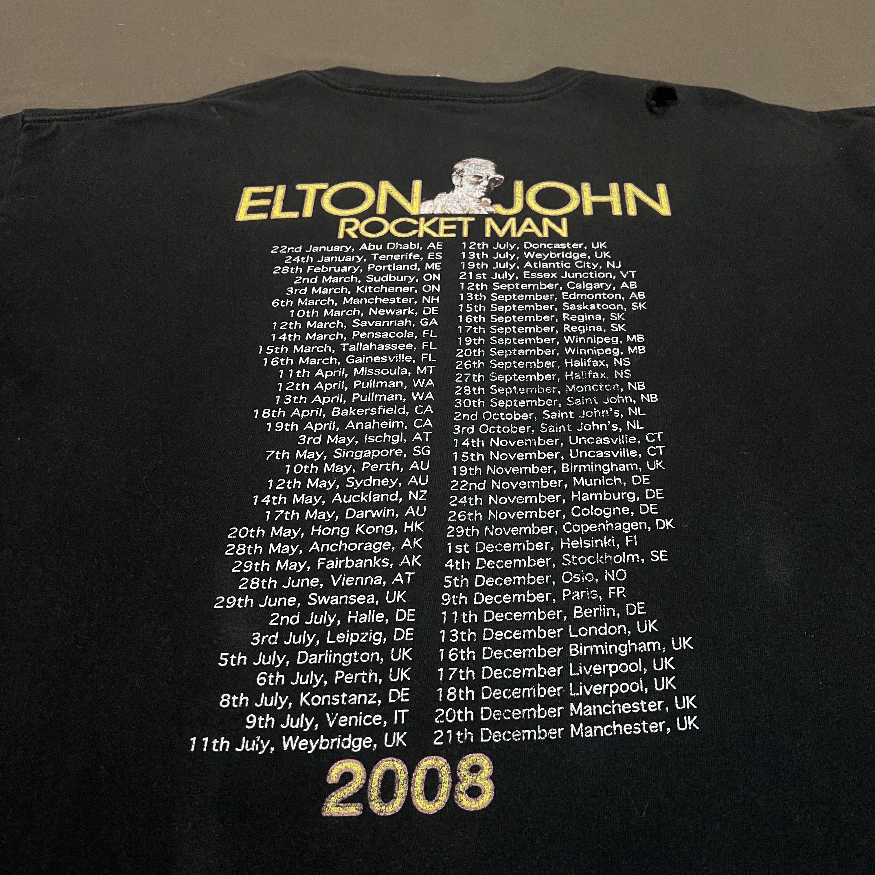 Rap Tees × Seditionaries × Vintage Vintage Y2K Elton John Rocket Man Tour Promo Tee 2XL Faded Size US XXL / EU 58 / 5 - 10 Thumbnail