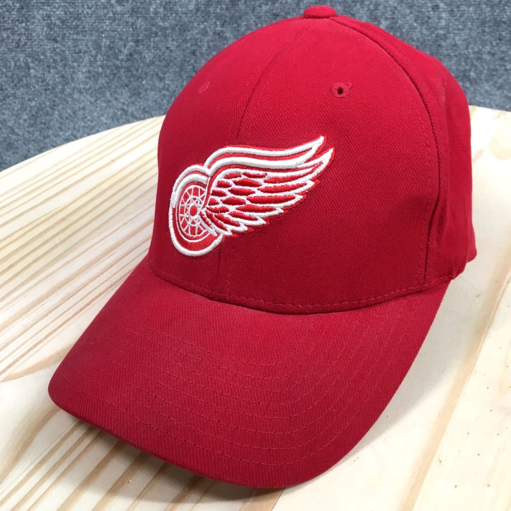 Nike Nike Detroit Red Wings Baseball Cap Hat Mens OS Red Embroidered Logo Fitted NHL Size ONE SIZE - 2 Thumbnail