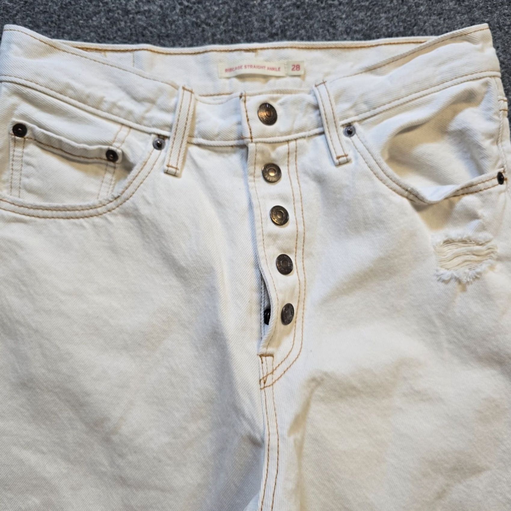 Levi's Levi's Jeans Womens Size 28 White Ribcage Straight Ankle Button Fly Casual 90s Retro Womens Size 30" / US 8 / IT 44 - 5 Thumbnail