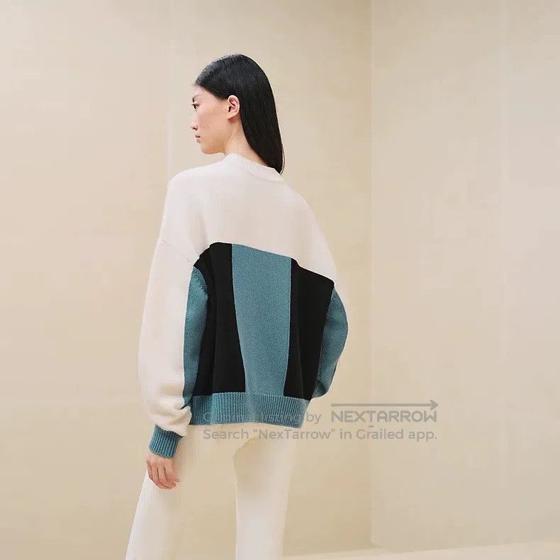 Hermes Hermes Women's Crew Neck Cashmere Sweater, Classic Colorbl Size XS / US 0-2 / IT 36-38 - 3 Thumbnail