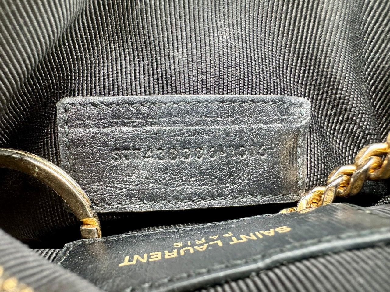 Yves Saint Laurent Authentic Saint Laurent Cassandre Matelasse Key Pouch In Size ONE SIZE - 7 Thumbnail