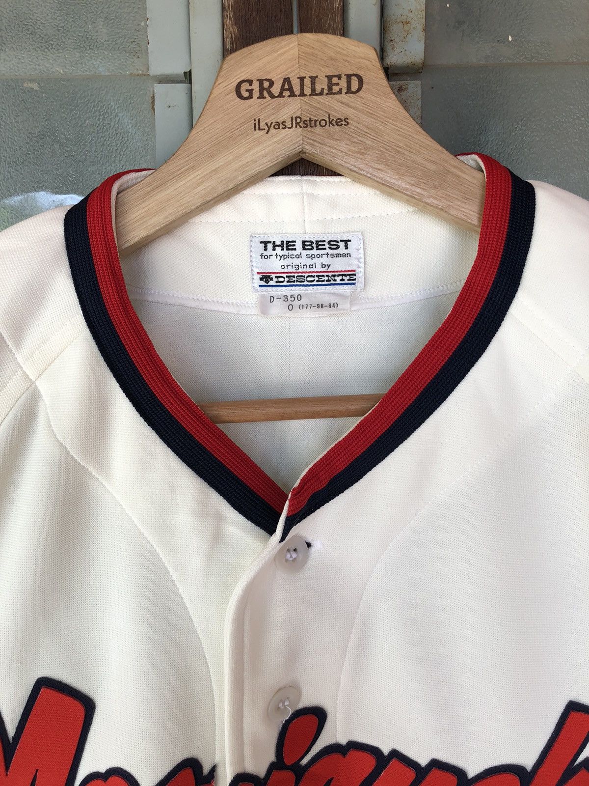 Vintage Vintage Jersey Descente White Jersey Tee Size US M / EU 48-50 / 2 - 3 Thumbnail