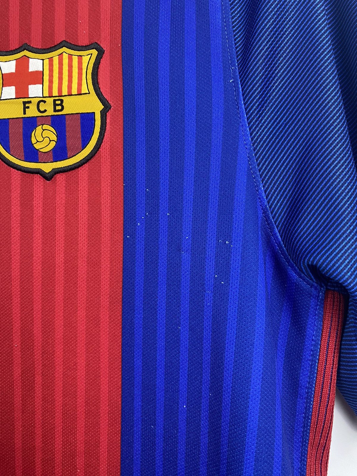 Nike F. C. Barcelona 2016 Nike Soccer Jersey t-shirt Size US M / EU 48-50 / 2 - 17 Thumbnail