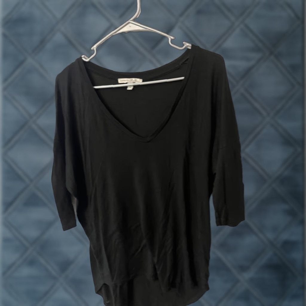 Express Express Womens Tunic Blouse Sz Small Black V-Neck 3/4 Sleeve Pullover Shirt Size S / US 4 / IT 40 - 1 Thumbnail