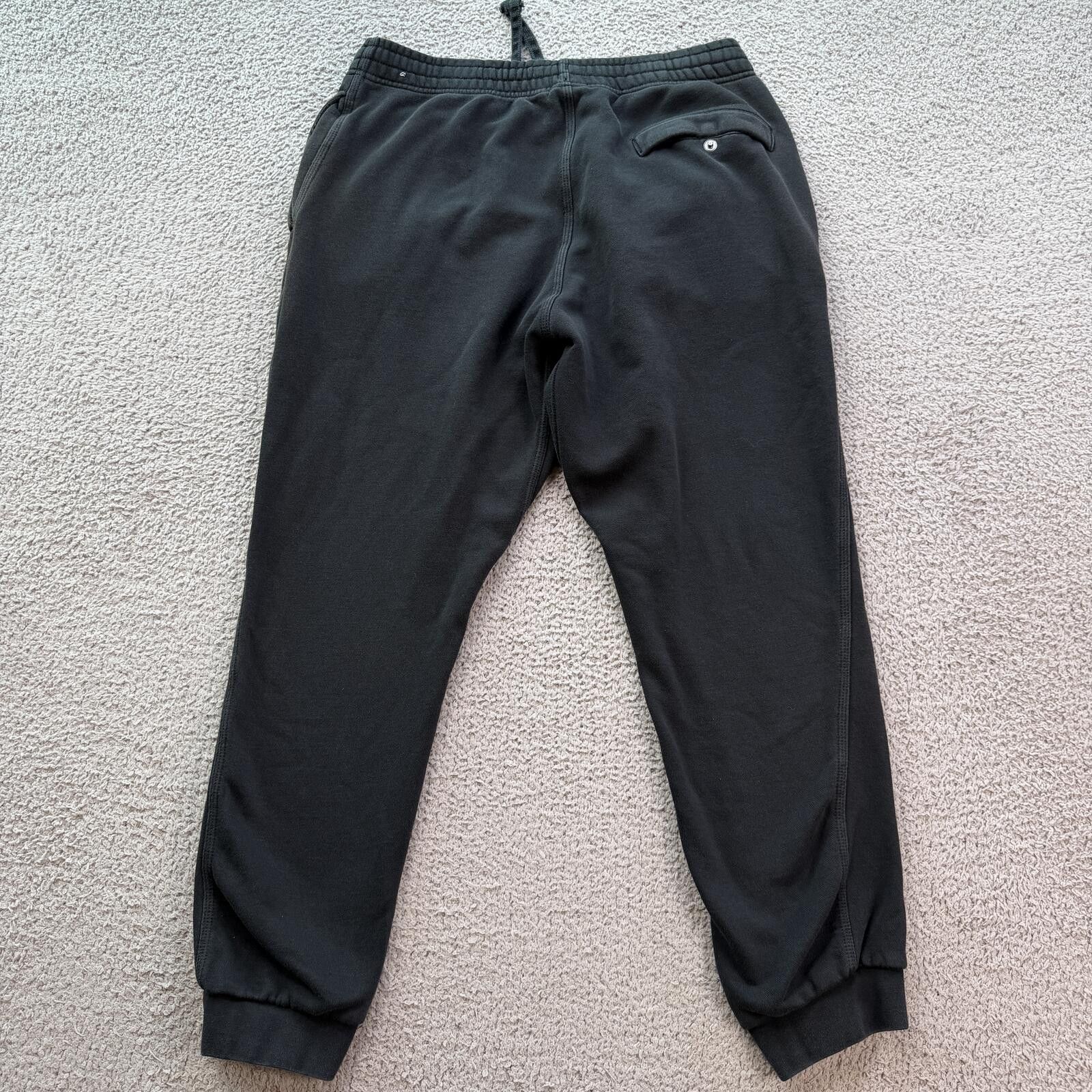 Nike Nike Black Fleece Jogger Sweatpants Mens L Embroidered Size US 34 / EU 50 - 2 Thumbnail