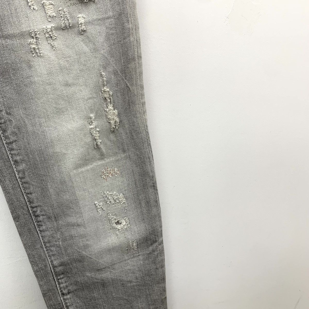 Dsquared2 Dsquared2 Mud Gray Vintage Ripped Denim Casual Pants K26WX Size US 30 / EU 46 - 8 Thumbnail