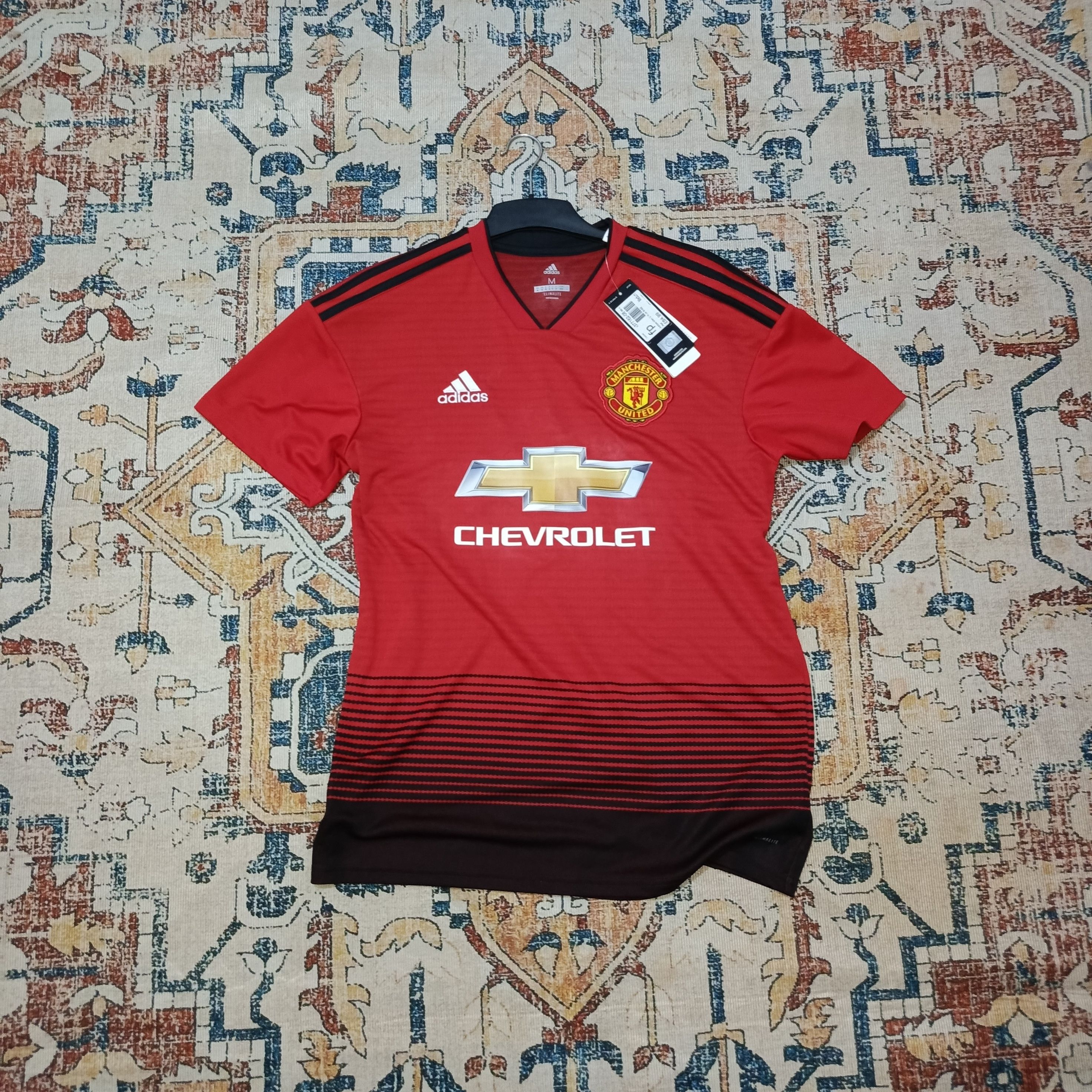 Adidas Manchester United 2018/2019 Home Shirt Size US M / EU 48-50 / 2 - 1 Thumbnail