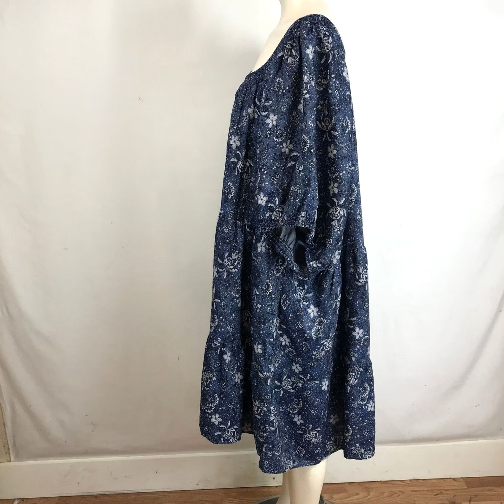 Torrid Torrid Blue Floral Smocked Square Neck Tiered Midi Dress Women 6 Size M / US 6-8 / IT 42-44 - 6 Thumbnail