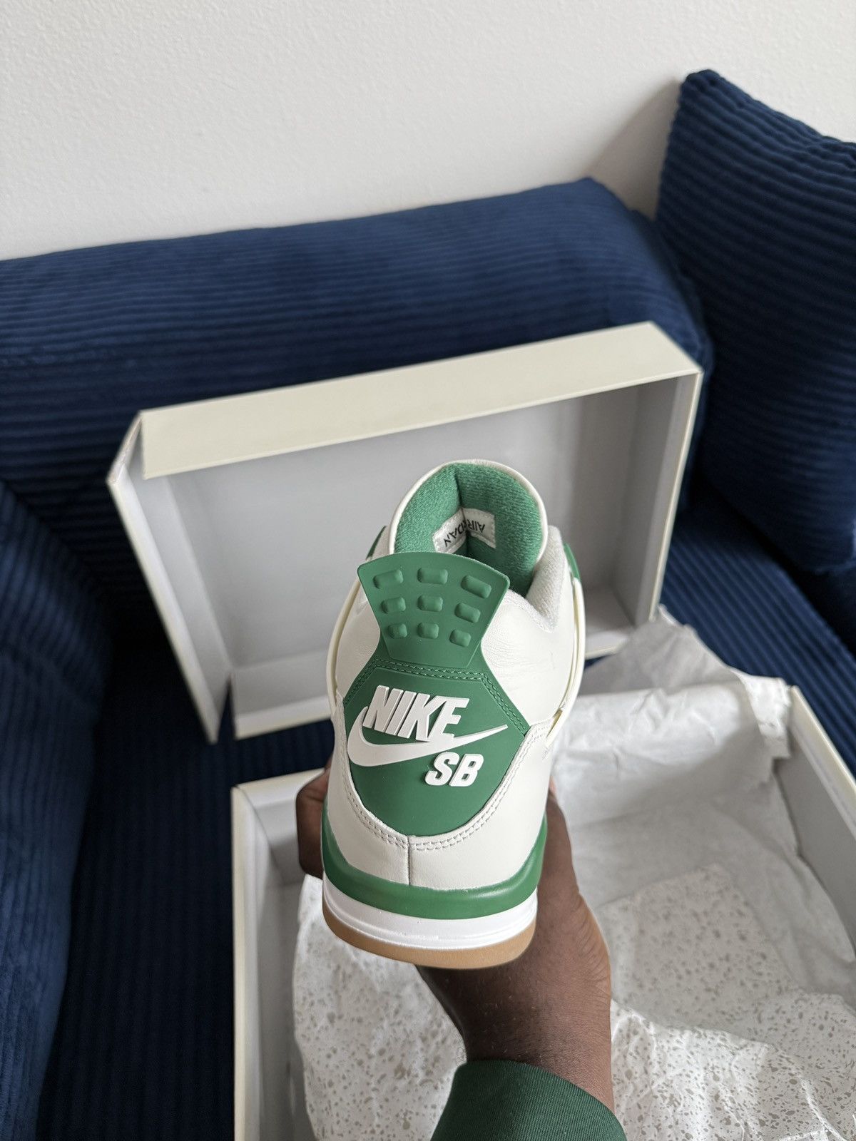 Jordan Brand Jordan x Nike SB Pine Green 4s Size US 12 / EU 45 - 6 Thumbnail