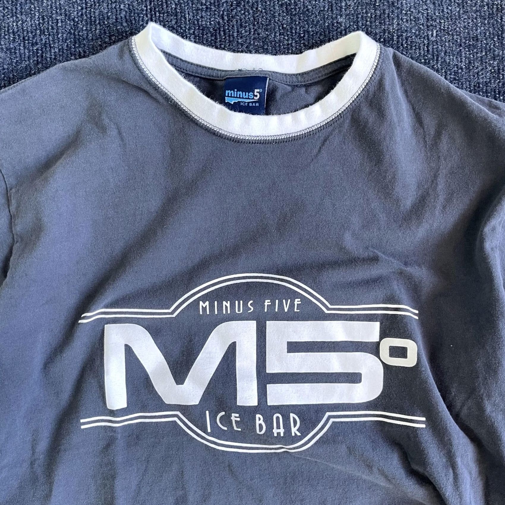 Vintage minus5 ICE BAR Shirt Mens XL Gray Las Vegas Bar Souvenir Ringer Tee T-Shirt Size US XL / EU 56 / 4 - 2 Thumbnail
