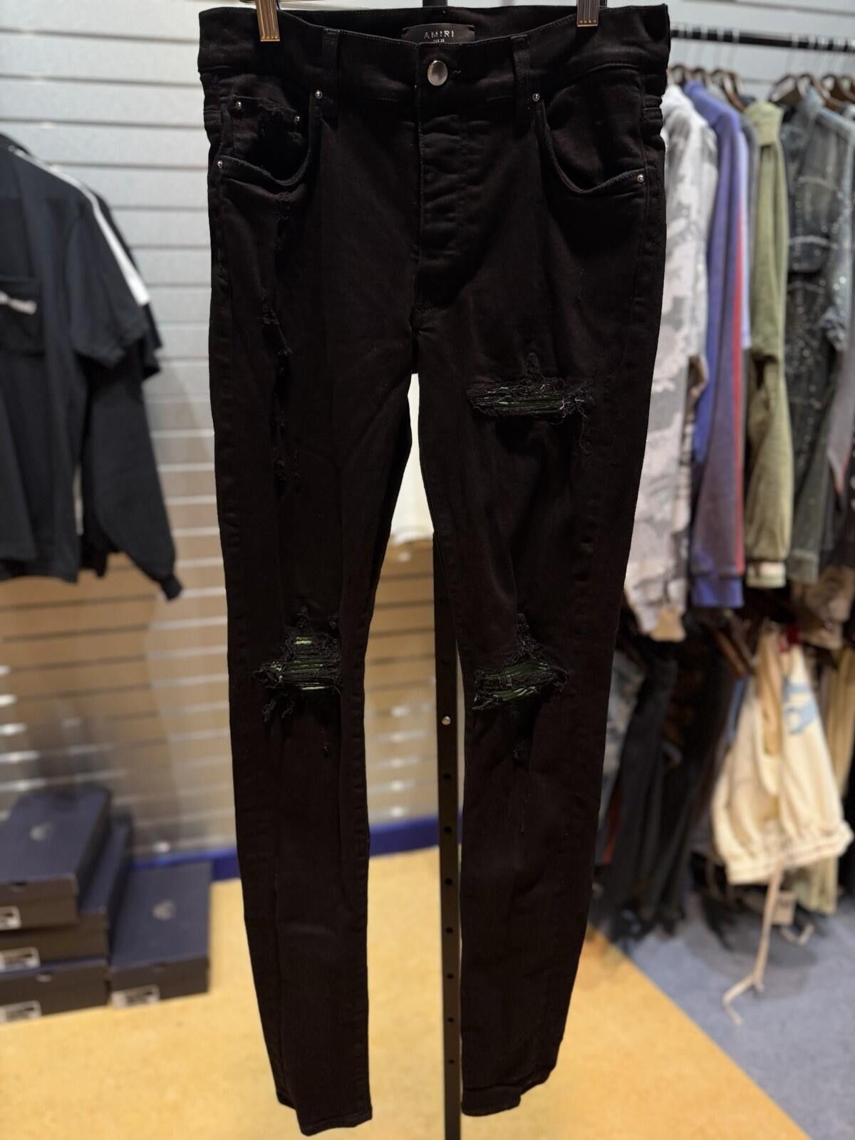 Amiri Size 30 - Amiri Black MX1 Green Patch Jeans 100% Authentic Size US 30 / EU 46 - 4 Thumbnail