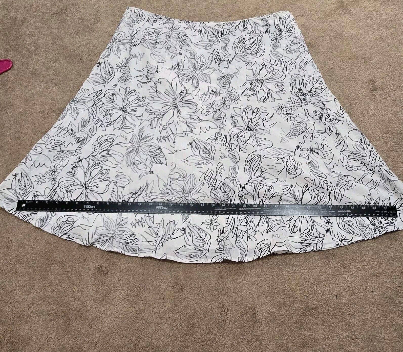 Designer CJ Banks Black & White Floral Print Flared Midi Skirt 18W Size 40" / US 18 - 12 Thumbnail