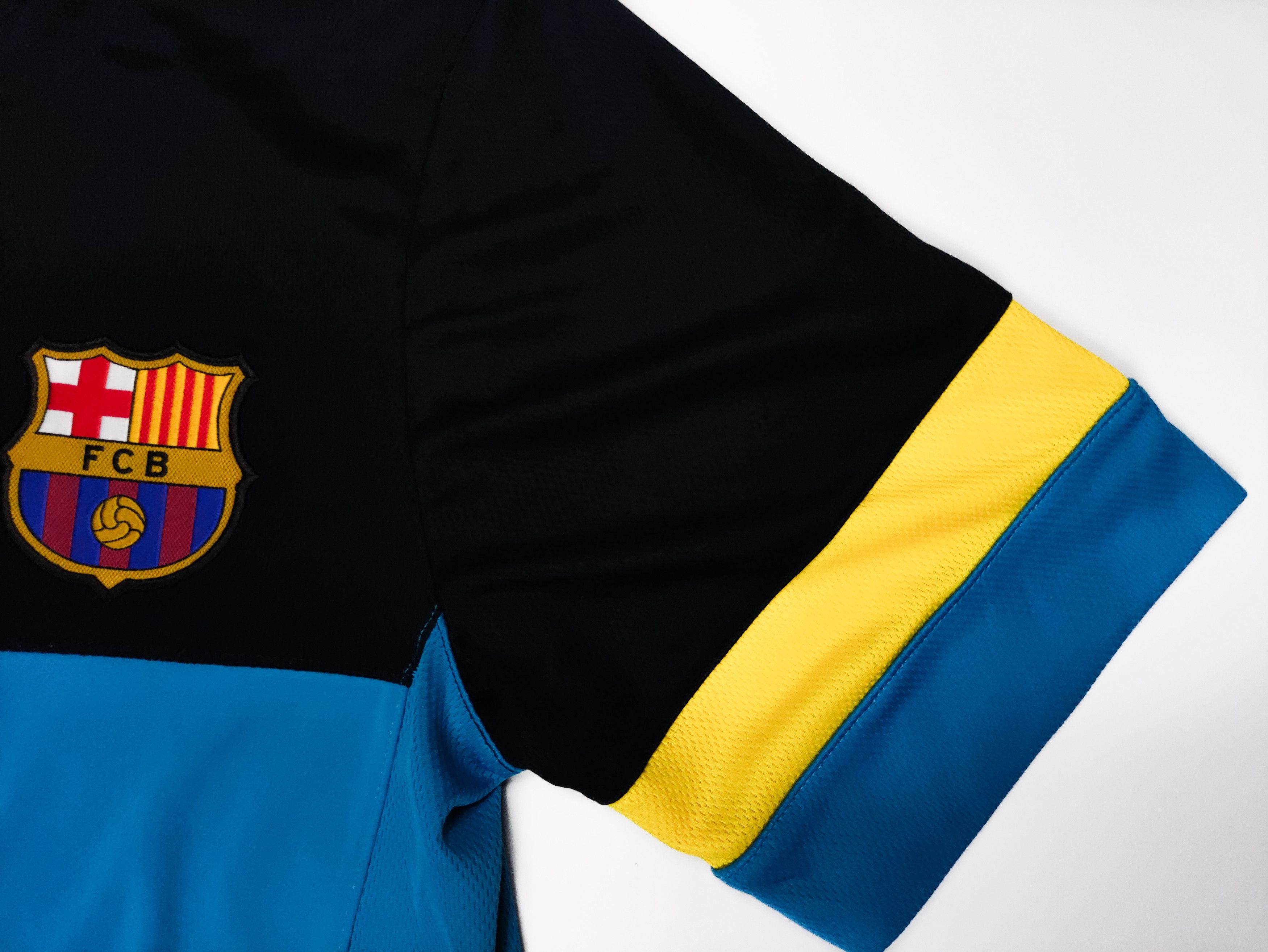 Nike FC Barcelona 2012 2013 Nike Training Shirt Kit Jersey Qatar Size US S / EU 44-46 / 1 - 5 Thumbnail