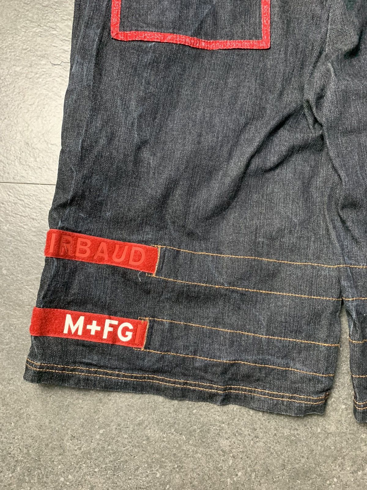 Marithe + Francois Girbaud 2000s Marithe Francois Girbaud Double Shuttle Tape Jorts Size US 40 / EU 56 - 16 Thumbnail